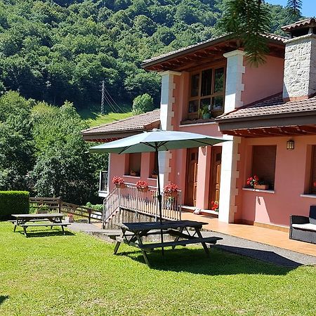 Apartamentos La Corona - Cabrales Карренья-де-Кабралес Экстерьер фото