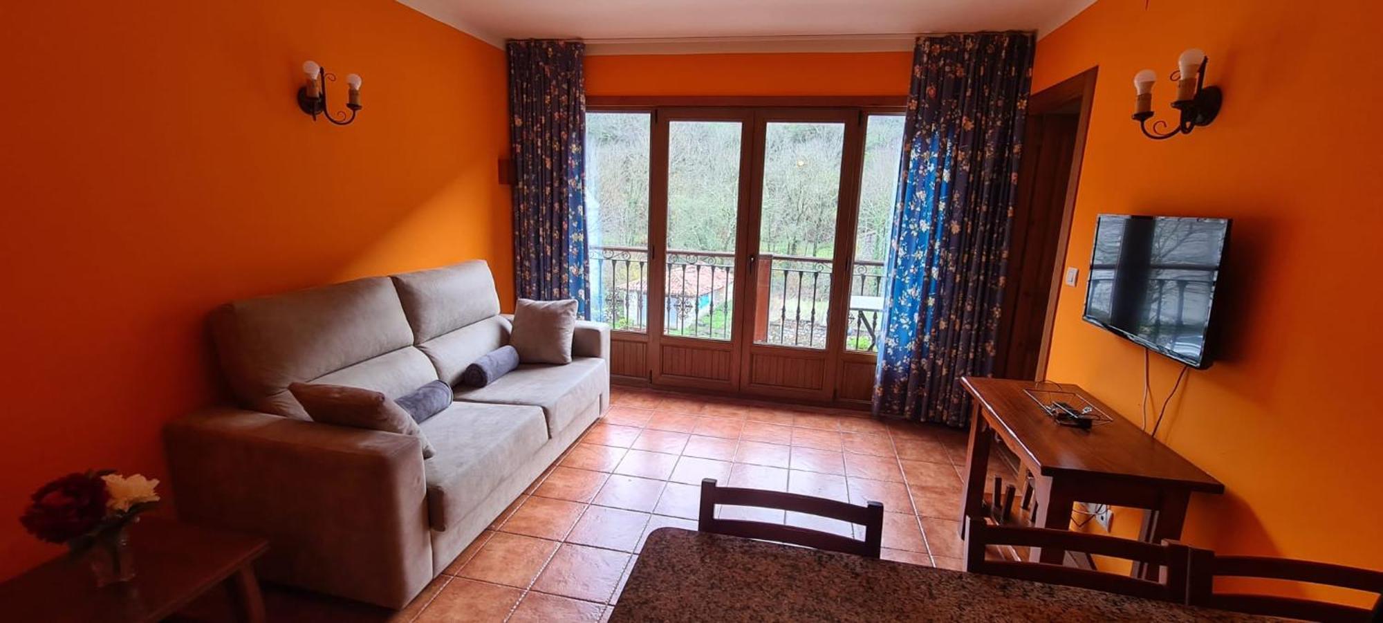 Apartamentos La Corona - Cabrales Карренья-де-Кабралес Экстерьер фото