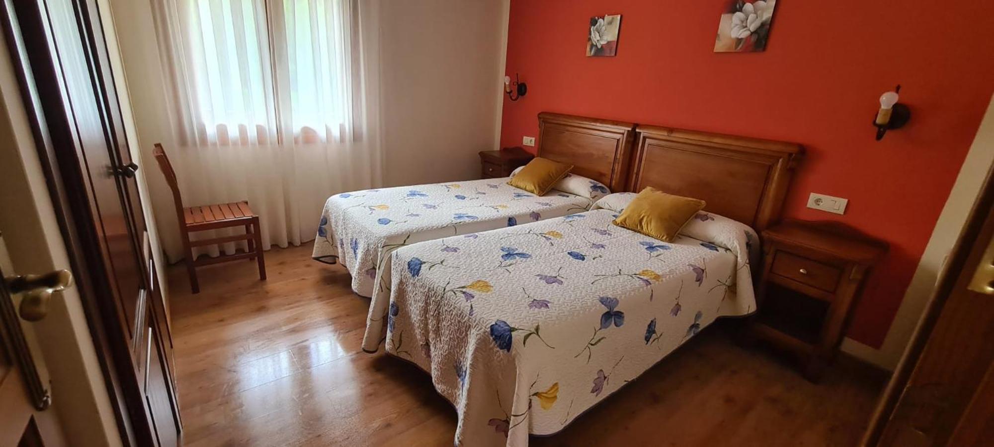 Apartamentos La Corona - Cabrales Карренья-де-Кабралес Экстерьер фото