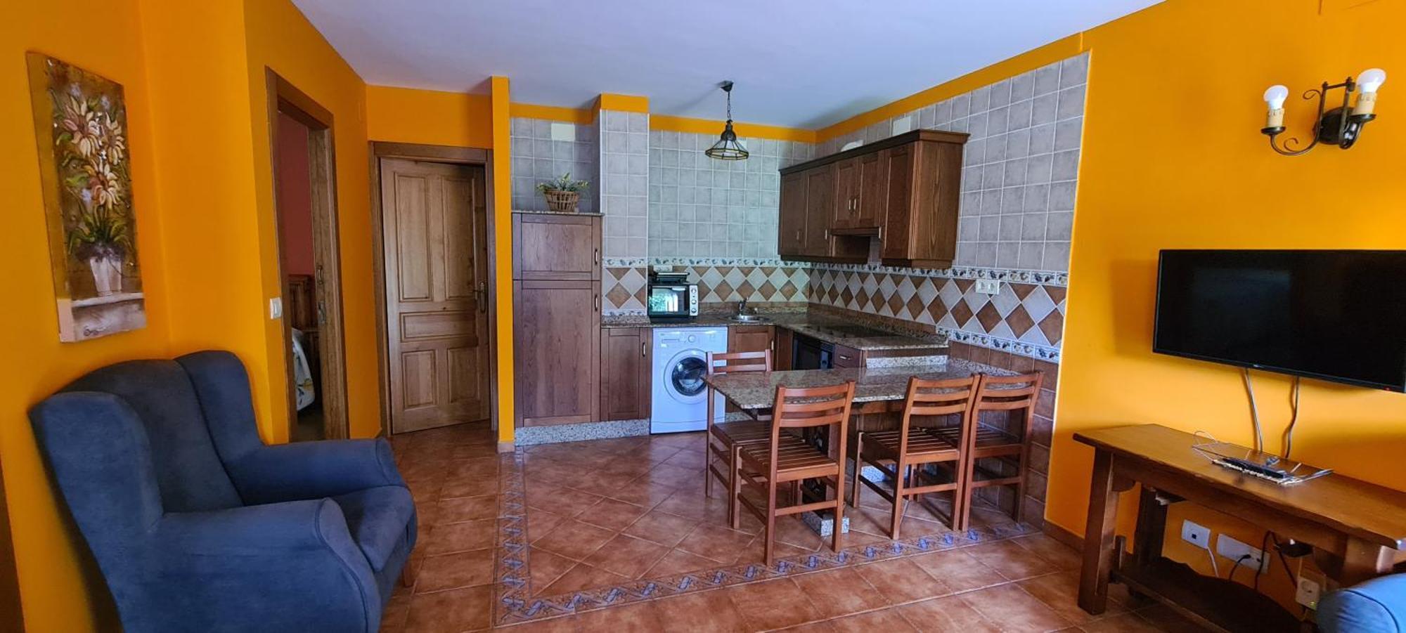 Apartamentos La Corona - Cabrales Карренья-де-Кабралес Экстерьер фото