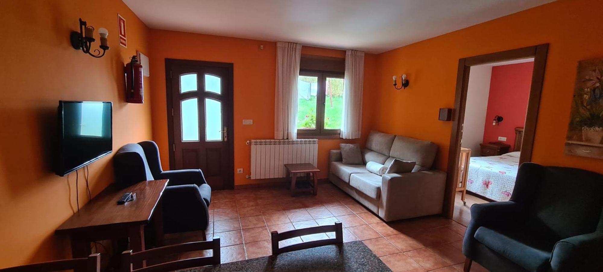 Apartamentos La Corona - Cabrales Карренья-де-Кабралес Экстерьер фото