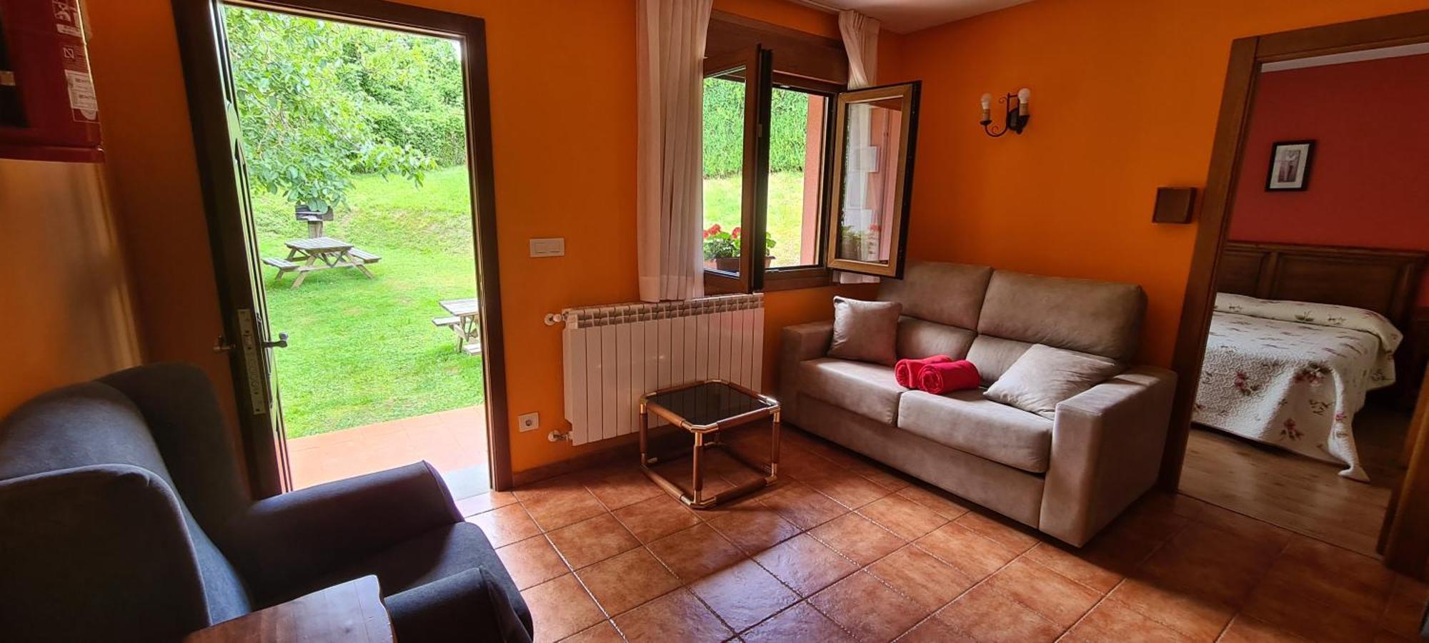 Apartamentos La Corona - Cabrales Карренья-де-Кабралес Экстерьер фото