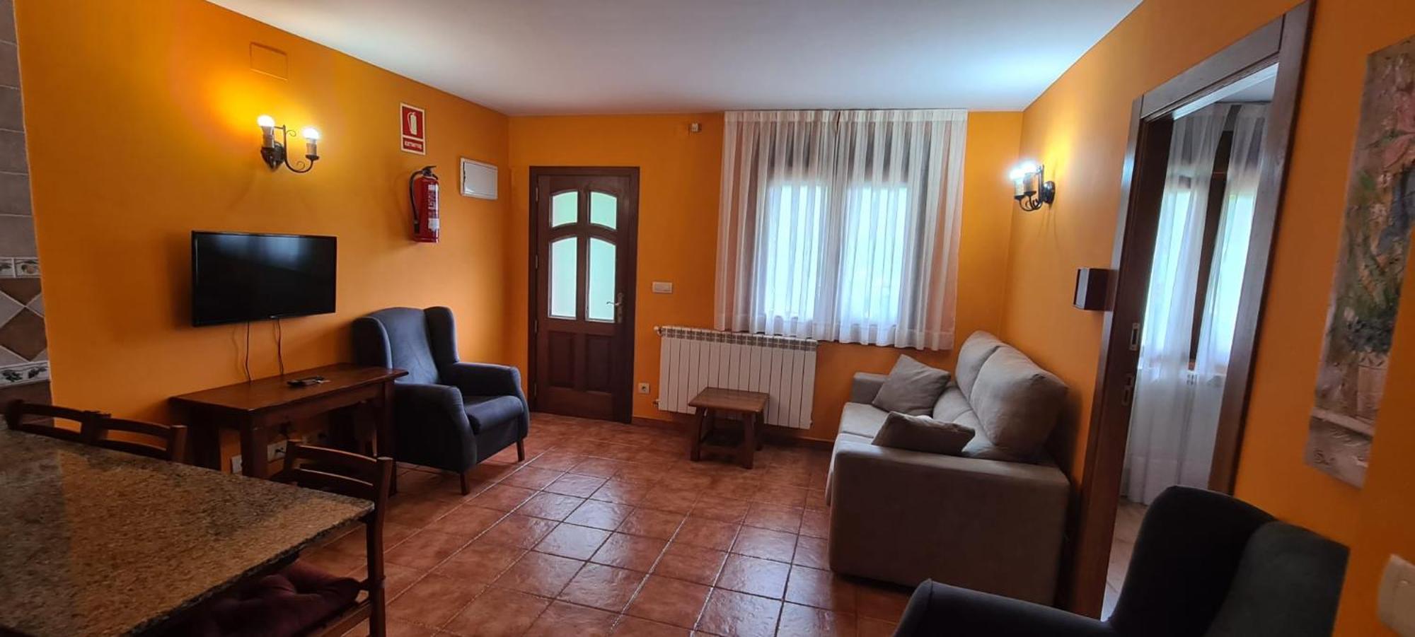 Apartamentos La Corona - Cabrales Карренья-де-Кабралес Экстерьер фото