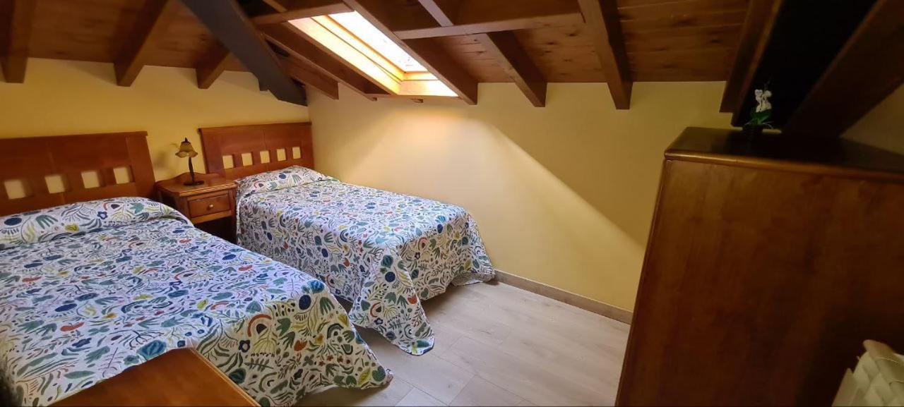 Apartamentos La Corona - Cabrales Карренья-де-Кабралес Экстерьер фото