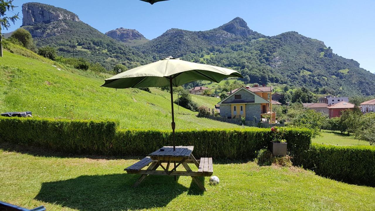 Apartamentos La Corona - Cabrales Карренья-де-Кабралес Экстерьер фото